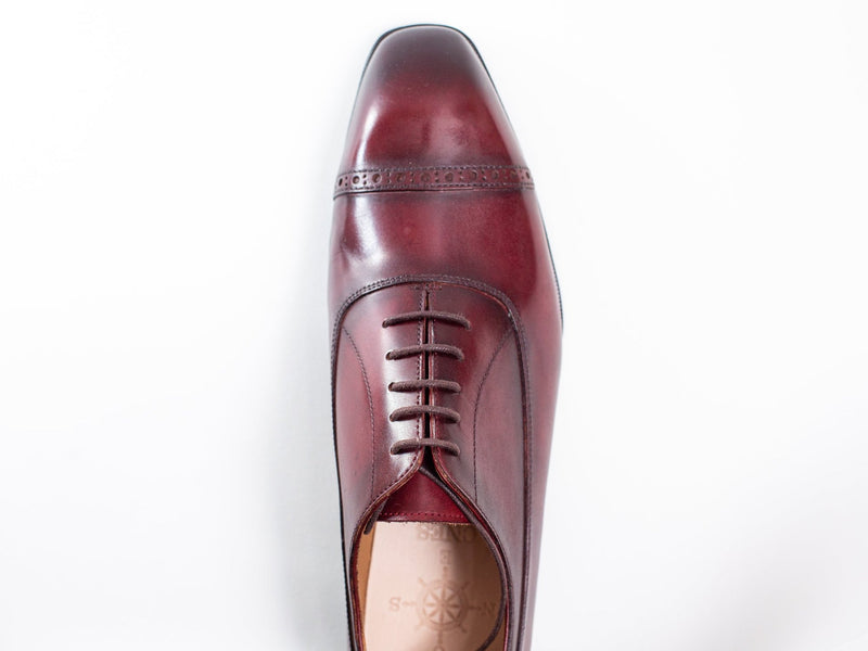 Handmade Goodyear Welted Men's Burgundy Leather Formal Derby Shoes: Timeless Elegance for Office and Dress Occasions